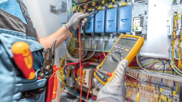 Best Electrical Contractors for Businesses  in Leilani Estates, HI